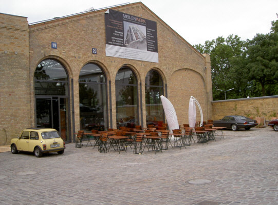 Klicken Sie auf das Bild um zur Werkstattinnenansicht zu gelangen..